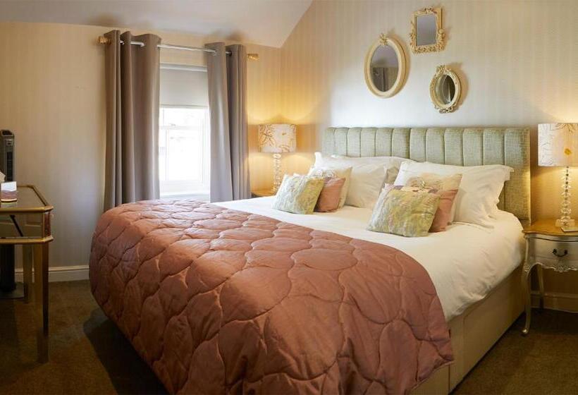 Дом 3 Спальни, Five Star Stays