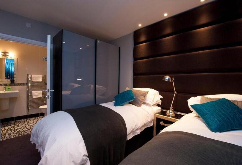 Дом 4 Спальни, Five Star Stays