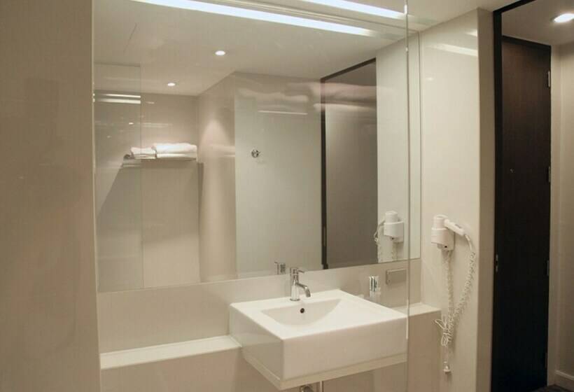 Quarto Superior, 24 Inn
