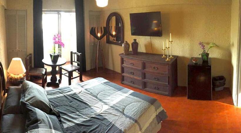 סוויטה, Aurora Suites