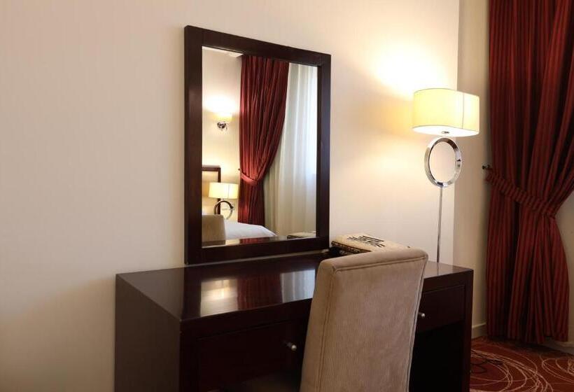 חדר אקונומי לארבעה, Al Rayyan Makiya Towers Hotel 1