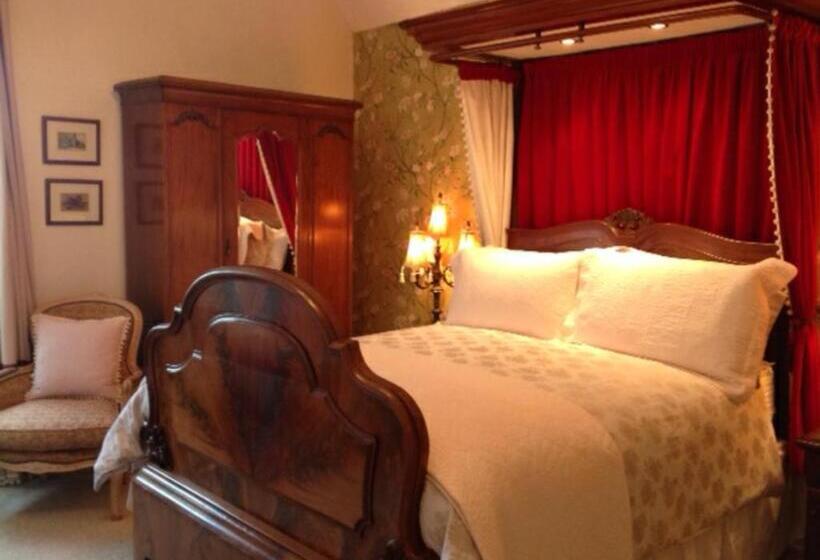 Номер Стандарт, Westgate Manor