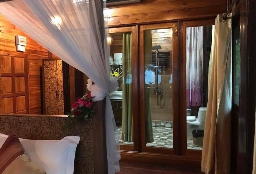 اتاق لوکس با چشم‌انداز دریا, Anda Lipe Resort