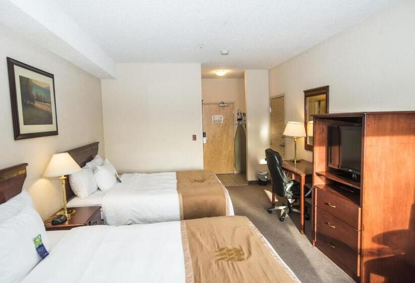 Номер Стандарт, Lakeview Inns & Suites  Chetwynd