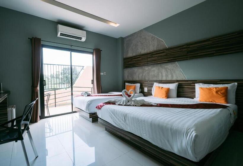 Трехместный Номер Deluxe, Ray Hotel Buriram