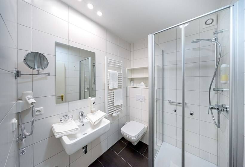 Номер Комфорт Индивидуальный, Parkhotel Pyrmont