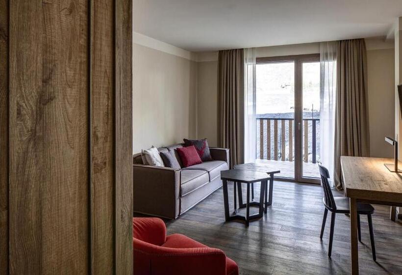 Люкс Повышенной Комфортности, Grand Hotel Courmayeur Mont Blanc, By R Collection Hotels