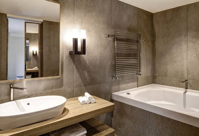 Номер Deluxe, Grand Hotel Courmayeur Mont Blanc, By R Collection Hotels