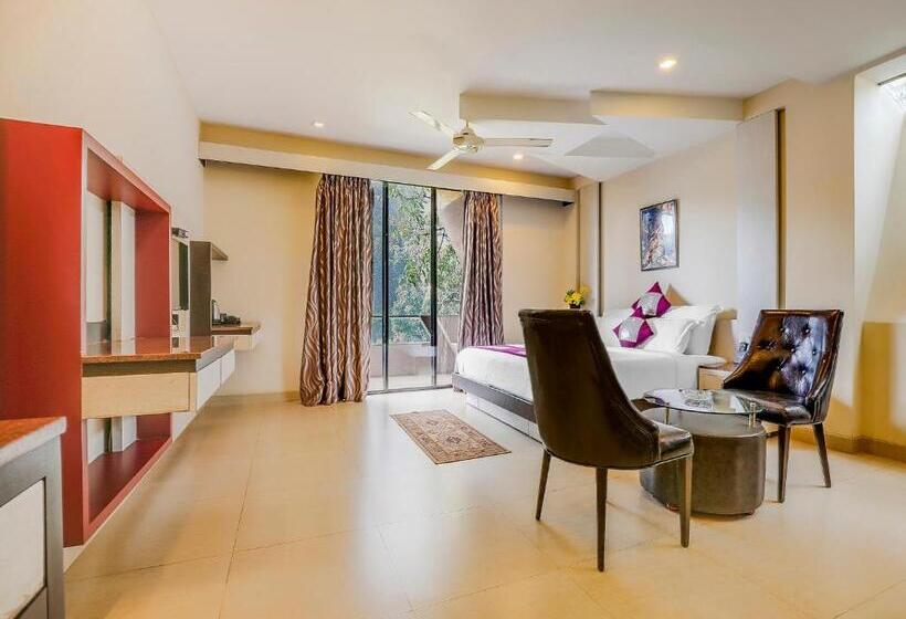 디럭스 자쿠지룸, Grandeur De Sanchi  Luxury Beach Resort & Spa