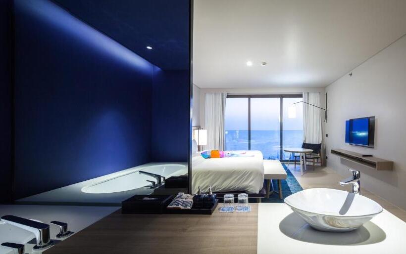 Вилла с 1 спальней и бассейном, Veranda Resort Pattaya   Mgallery By Sofitel
