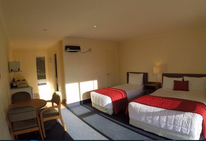 Номер Стандарт, The Peaks Motor Inn