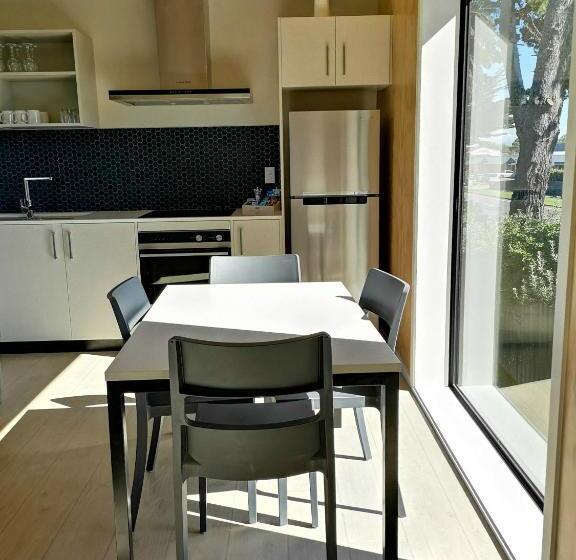 Апартаменты 3 Спальни, Waikanae Beach Ocean View Apartments
