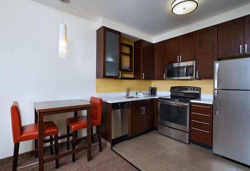 스위트 킹사이즈 침대, Residence Inn By Marriott Omaha Aksarben Village