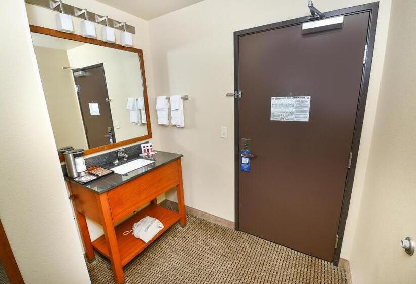 Номер Стандарт, Baymont By Wyndham Grand Forks