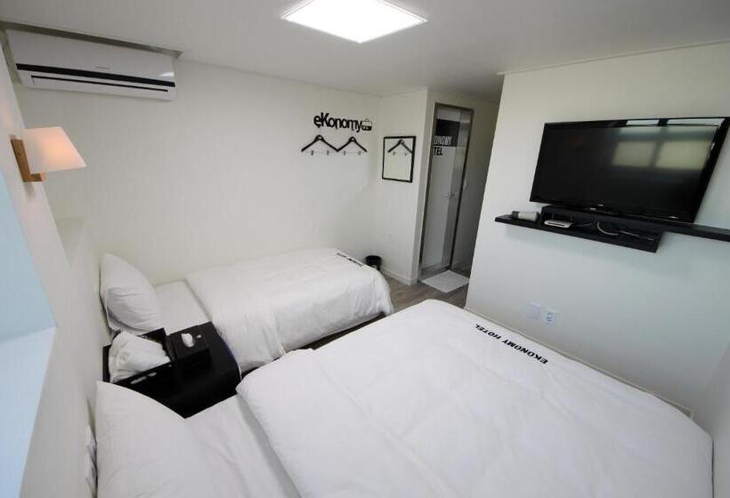 غرفة قياسية ثلاثية, Ekonomy Hotel Incheon