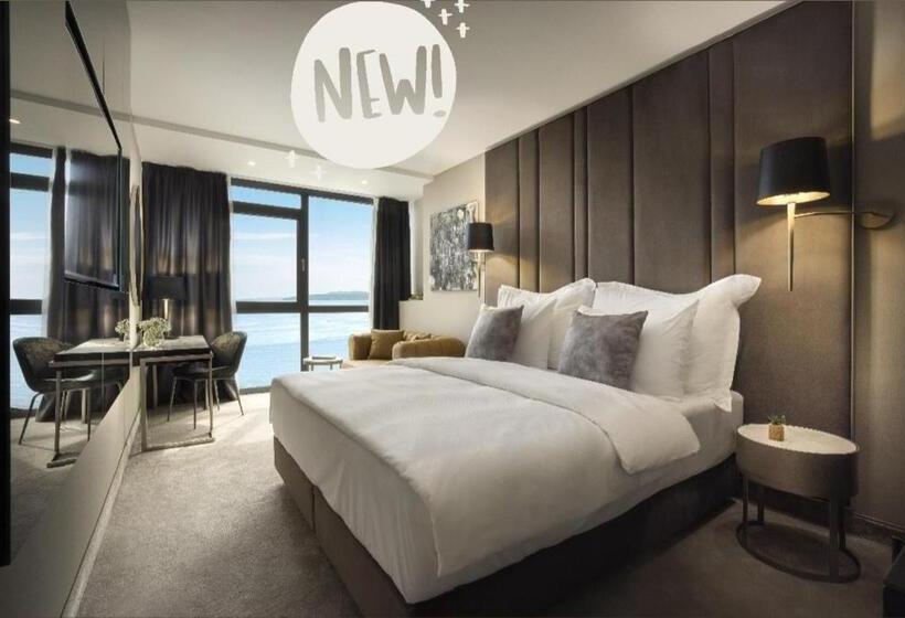 اتاق پرمیوم با چشم‌انداز دریا, Grand Hotel Adriatic