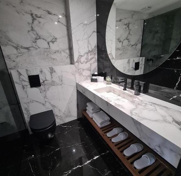 חדר סופריור לשלושה, Grand Hotel Adriatic