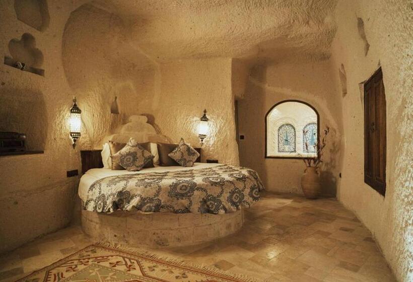 스위트, Hu Of Cappadocia   Special Class