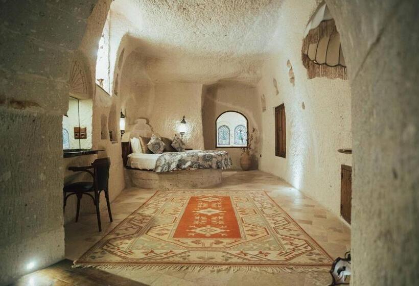 스위트, Hu Of Cappadocia   Special Class