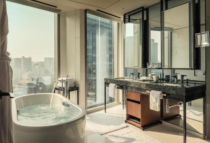 Люкс Executive Кровать Кинг, Four Seasons Hotel Seoul