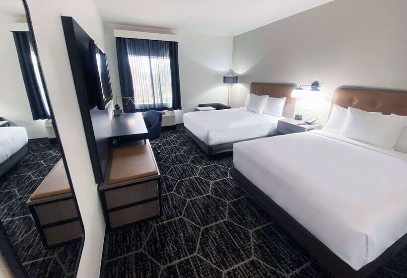 Люкс, La Quinta Inn & Suites By Wyndham Yucaipa