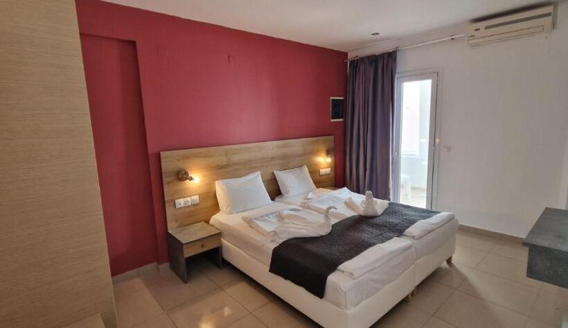 Номер Стандарт Вид на Бассейн, Adele Resort