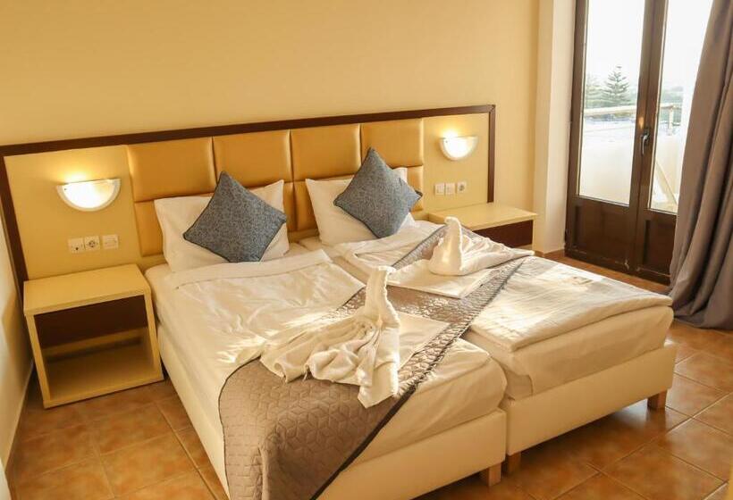 Номер Deluxe Вид на Море Боковой, Adele Resort