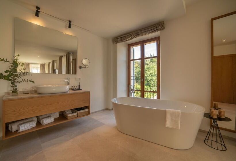 Полулюкс, Nema Boutique Hotel & Spa