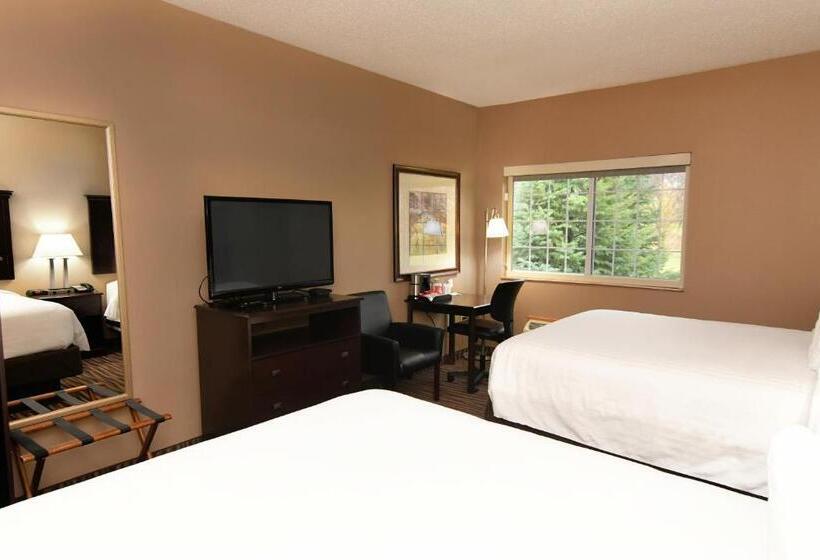 Номер Стандарт, Cobblestone Inn & Suites   Denison | Majestic Hills