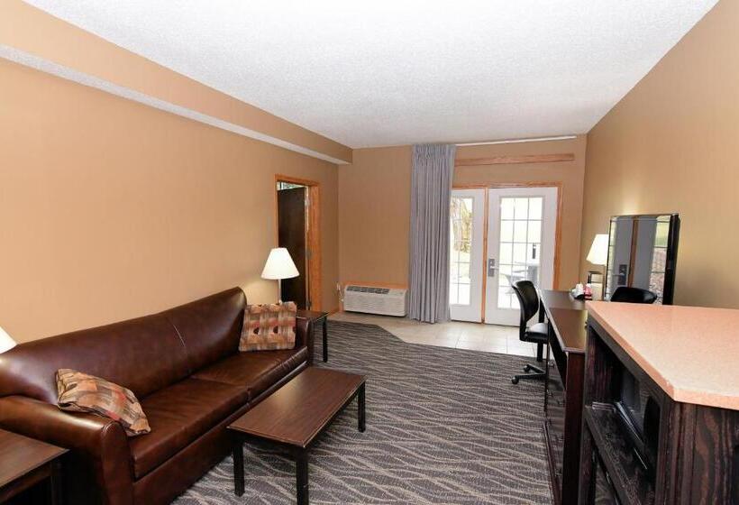 Люкс Семейный 2 Спальни, Cobblestone Inn & Suites   Denison | Majestic Hills