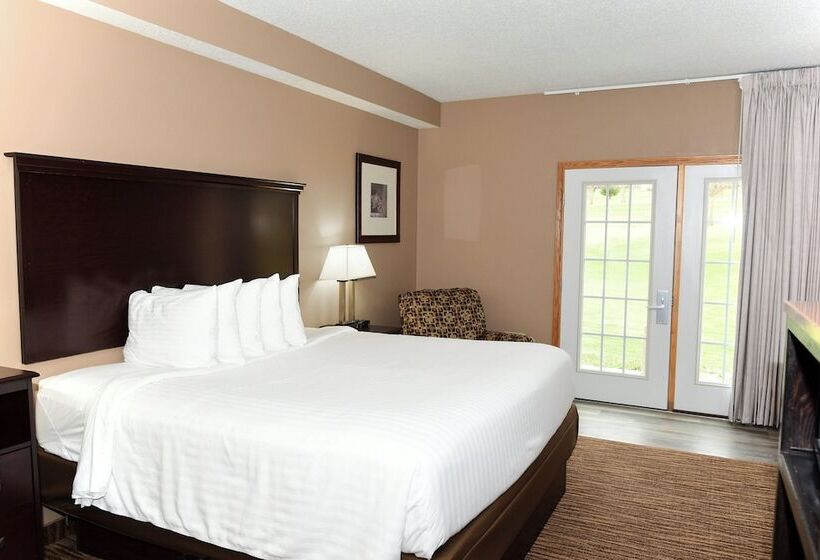 Люкс Кровать Кинг, Cobblestone Inn & Suites   Denison | Majestic Hills