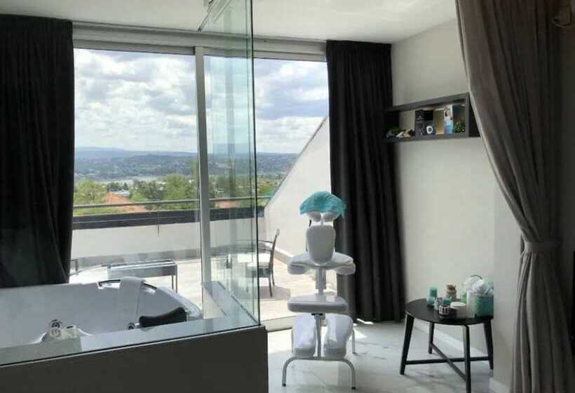 Люкс, Pinares Panorama Suites & Spa