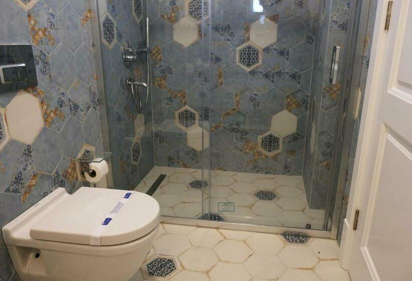 Люкс, Adacan Alacatı