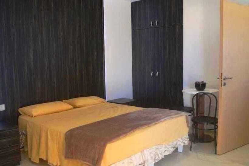 آپارتمان 1 خوابه با تراس, Estrella Lodging