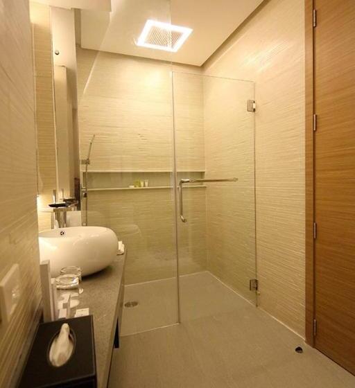디럭스 룸, Greenleaf Hotel Gensan