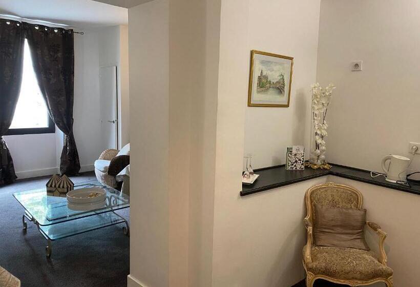 Family Suite, Restaurant Du Parc En Bord De Rivière