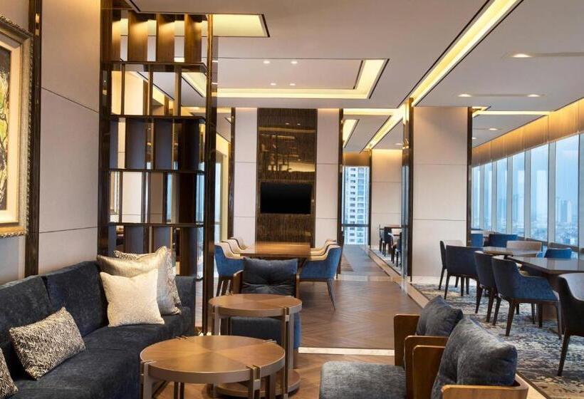 Номер Клуб Кровать Кинг, Sheraton Grand Jakarta Gandaria City