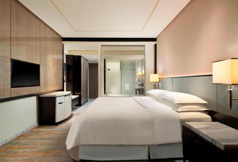 Номер Клуб Кровать Кинг, Sheraton Grand Jakarta Gandaria City