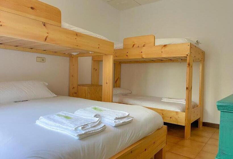 Quarto Familiar, Arena Surf