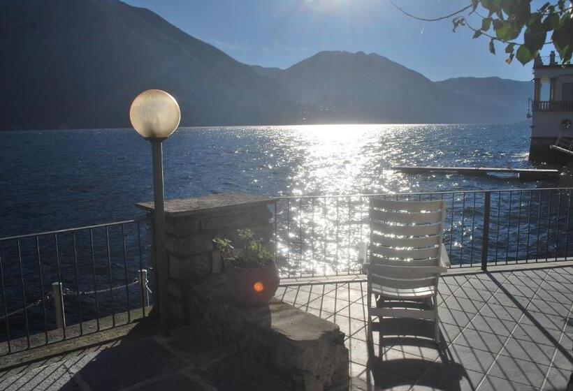 バルコニー付きデラックスルーム, Villa Belvedere Como Lake Relais