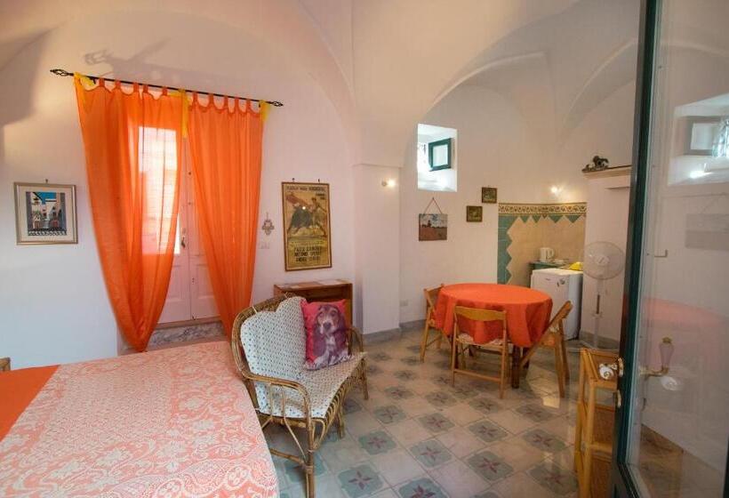 استودیو استاندارد با چشم‌انداز باغ, Terrazzo Dei Sogni B&b