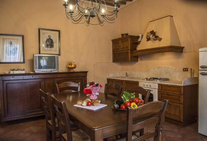 آپارتمان 3 خوابه, Agriturismo Le Gallozzole