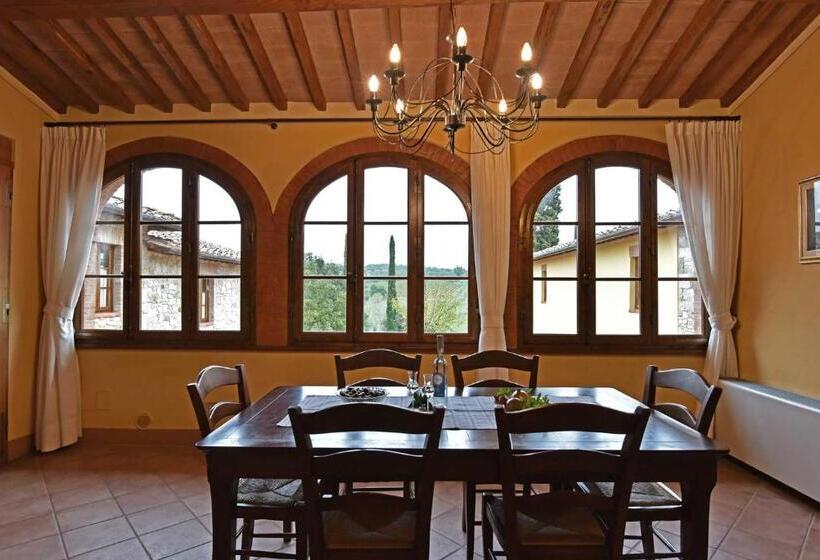 آپارتمان 3 خوابه, Agriturismo Le Gallozzole