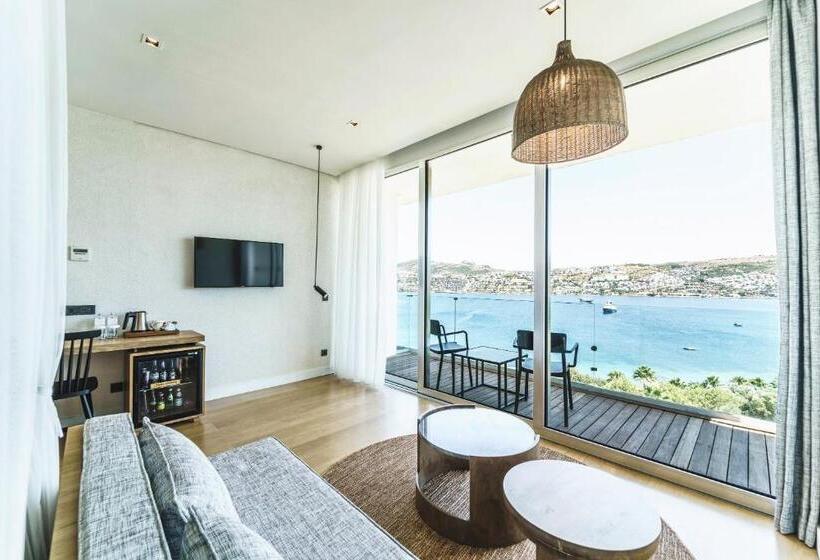 Номер Deluxe Вид на Море с Балконом, Cape Bodrum Luxury Hotel & Beach