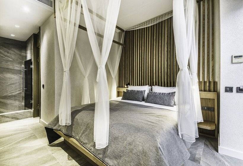 Президентский Люкс 3 Спальни, Cape Bodrum Luxury Hotel & Beach