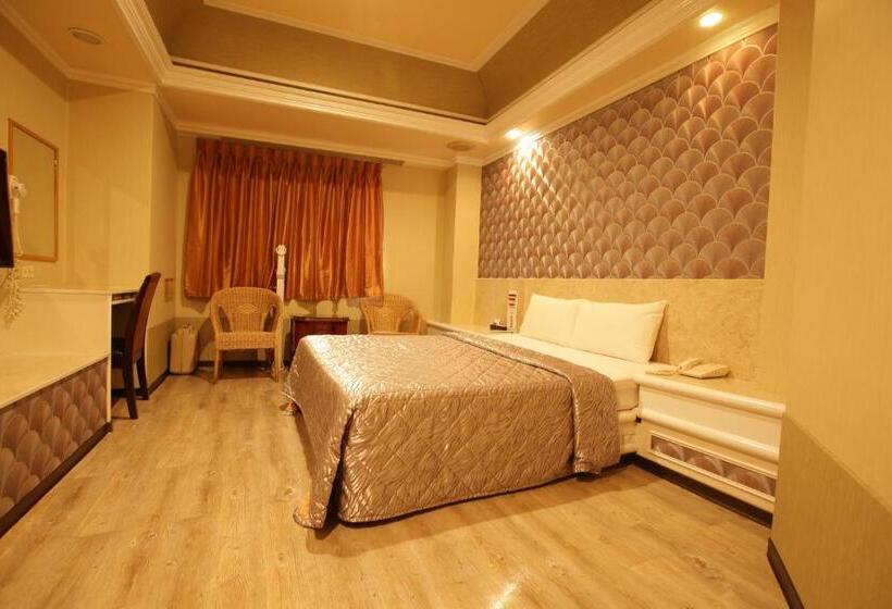 اتاق لوکس, Hua Yue