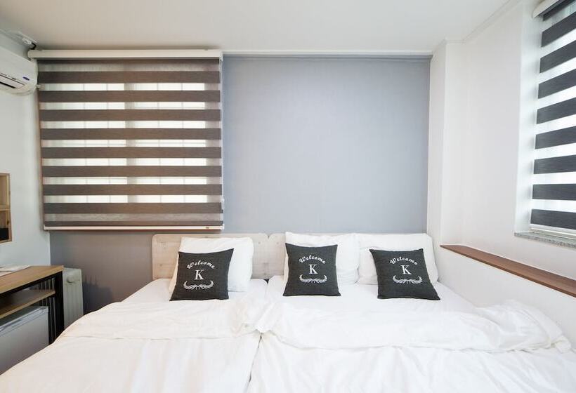 Quarto Triplo Estandar, K Guesthouse Dongdaemun