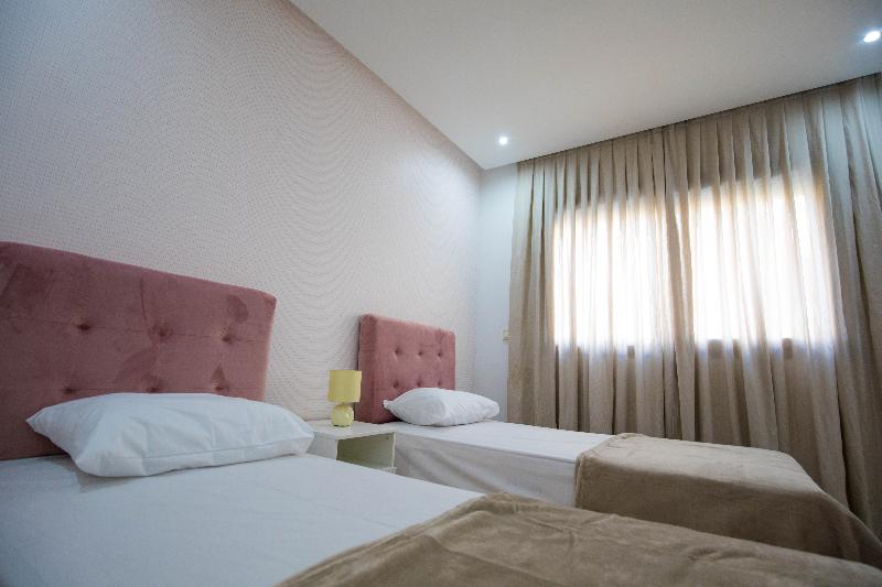 Студио Executive, Quest Chatswood