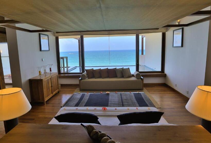 Люкс с Бассейном, Pandanus Beach Resort & Spa