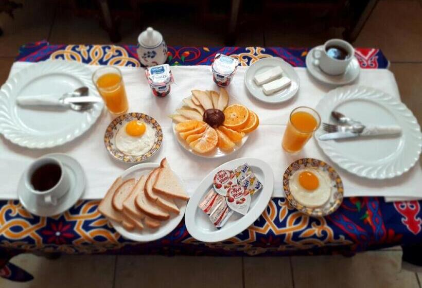 اتاق استاندارد سه نفره, Osiris Hotel Cairo